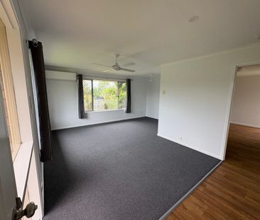 A well presented family home for rent at Boronia Heights - Photo 3