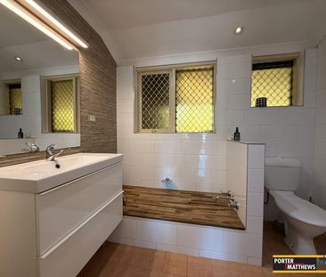 Charming Hills Home - Photo 2