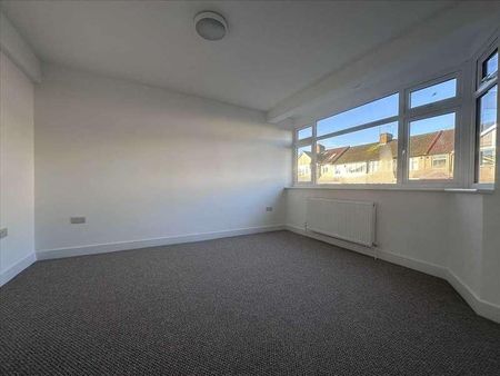 Denecroft Crescent, Hillingdon, UB10 - Photo 2