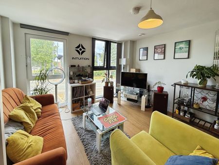 2 bedroom apartment to rent - Photo 2
