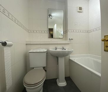 2 Bedroom Property To Rent - Photo 2