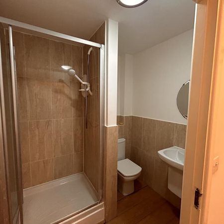 1 bedroom flat to rent - Photo 4