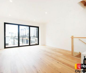 Tri-Level Townhouse For lease with Great Locations! - Photo 1