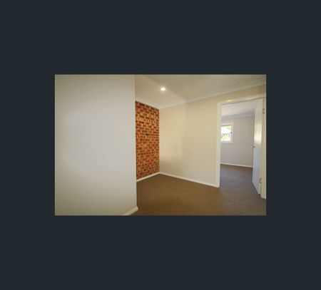 2/4 Seaside Close, Korora, NSW 2450 - Photo 4