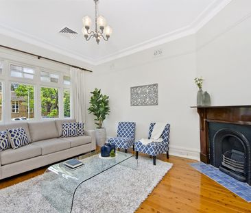 Spacious 4-Bedroom House for Rent - the heart of Eastwood - Photo 5