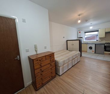 Studio Flat, St Margarets Avenue, N15 - Photo 4
