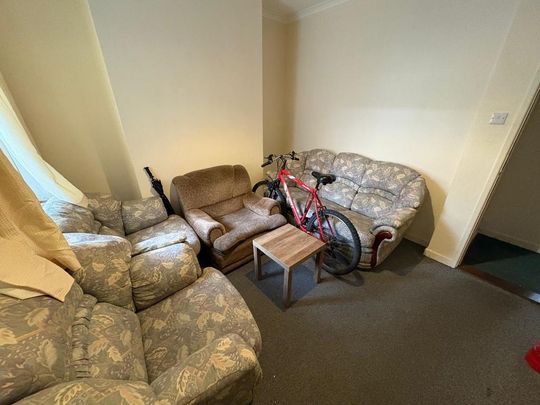 5 bedroom house share to rent - Photo 1