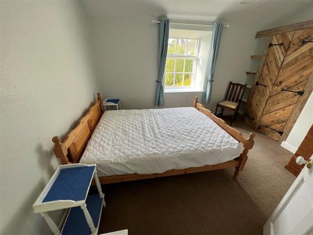 2 bedroom terraced house to rent - Photo 2