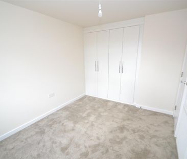 Lace Avenue, Loughborough, LE11 2FE - Photo 4