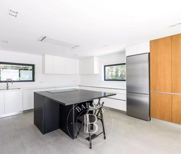 Cascais e Estoril, Lisbon 2750-112 - Photo 3