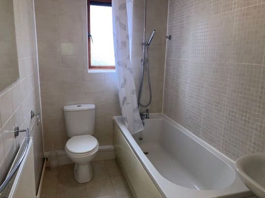 Sarlou Court, Uplands, Swansea. SA2 0LW - Photo 1