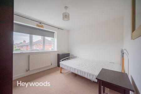 1 bed house of multiple occupation to rent in Park Road, Silverdale, Newcastle-under-Lyme, Staffordshire - Photo 4