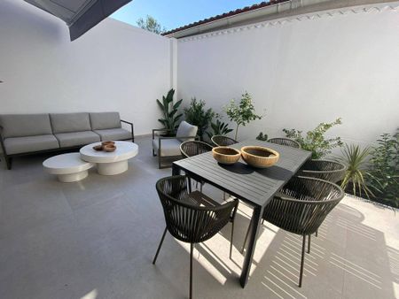 2 room luxury Flat for rent in Sitges, Catalonia - Photo 2