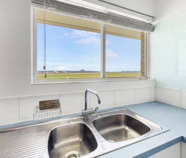 Neat and Tidy Apartment By The Beach - Photo 6