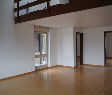 Temporary gallery apartment with fireplace in Thun - Foto 1