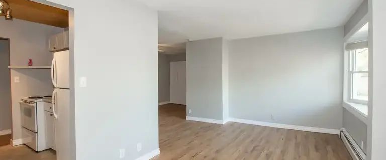 98 Wright Street - 3 | 98 Wright Street -, Welland - Photo 1