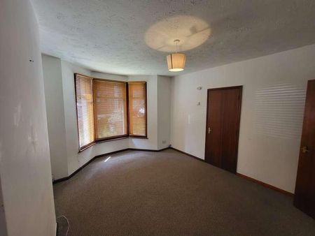 Russell Street, Luton, LU1 - Photo 2