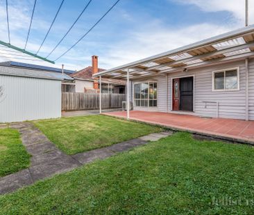 6 Barrys Lane, Coburg - Photo 5