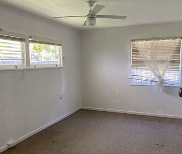 Furnished 1 Bedroom Renovated student accommodation - Close to UQ a... - Photo 4