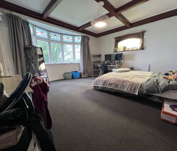 3 Bedroom Unit in Te Aro - Photo 2