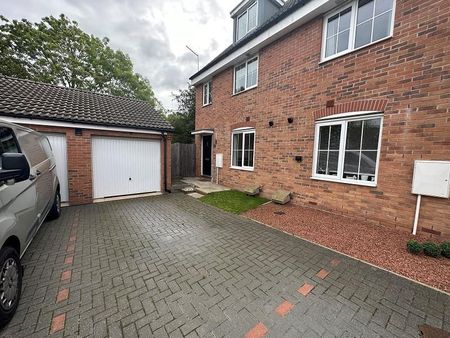 4 bedroom house to rent - Photo 2