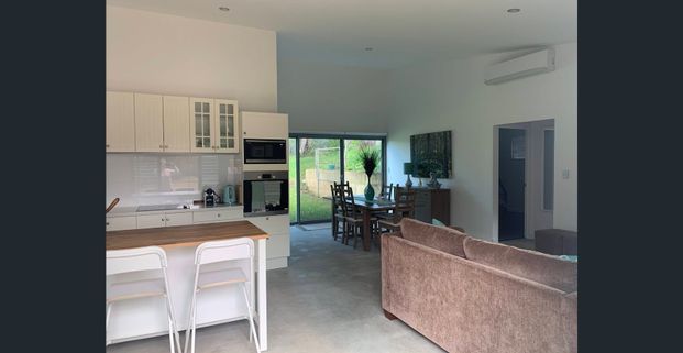 Studio Apartment - Photo 1