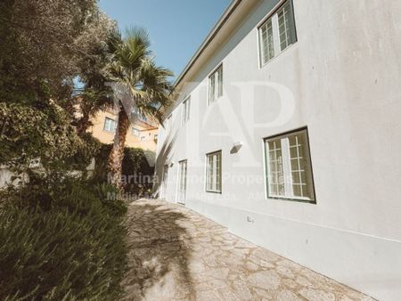 5 room luxury House for rent in Estoril (Estoril), Cascais e Estoril, Cascais, Lisbon - Photo 2