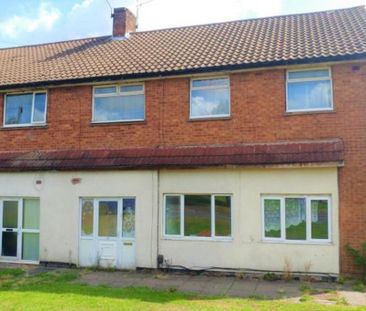 3 bedroom flat to rent - Photo 2