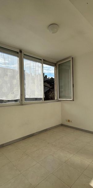 Location Appartement 1 pièce 16m² POITIERS 86000 - Photo 1