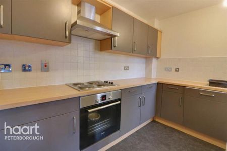 2 bedroom apartment to rent - Photo 5