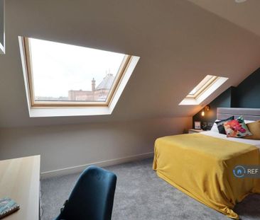 1 bedroom in a house share to rent - Photo 1