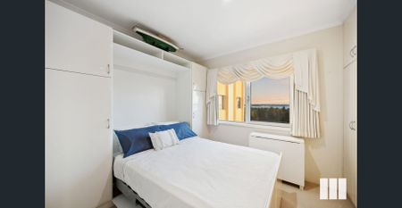 Open Plan Living with Breathtaking Views - Photo 2