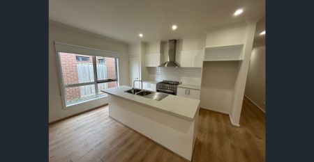 The Perfect Blend of Space, Style and Location! APPLICATIONS NOW OPEN - Photo 3