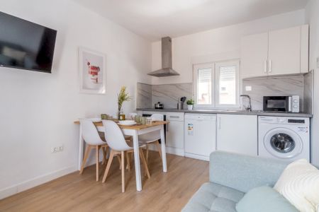 Charming room in Madrid Rio - Photo 3