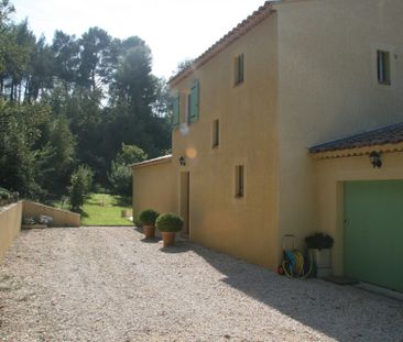 Location Maison 5 pièces 113m² MARSEILLE 11ème - Photo 2
