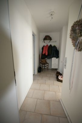 Modernisierte 3-Zimmer Altbauwohnung mit Einbauküche in Dortmund-Berghofen - Photo 1