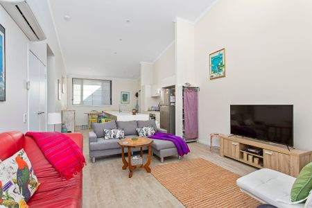 Fully Furnished Apartment in Prime Kiama Location - Photo 3