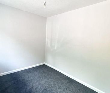 3 bedroom detached bungalow to rent - Photo 4