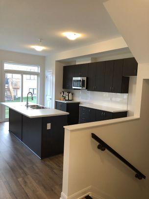 For Lease - 130 Maynooth Court, Barrhaven, Ontario - Photo 1