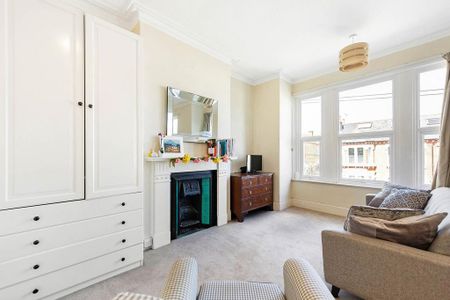 Maisonette to rent - Photo 2