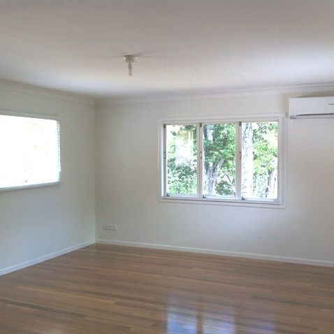 THREE BEDROOM HOME WITH RIVER VIEWS - Photo 1