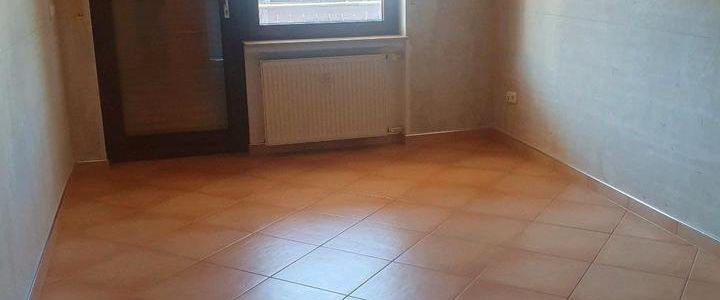 Niddatal/Bönstadt 5Zimmer Küche Bad Wohnung - Photo 1