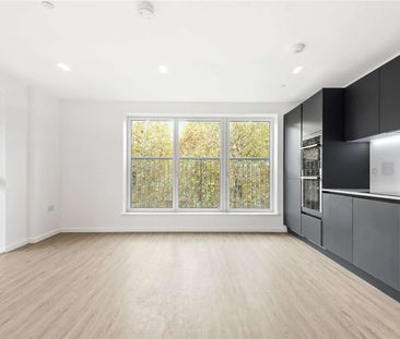 A beautifully presented two-bedroom apartment - Photo 5