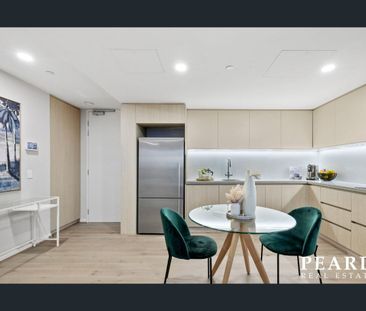 Luxury Living! - Photo 3