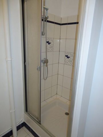 Location Appartement 2 pièces 57m² NEVERS 58000 - Photo 4