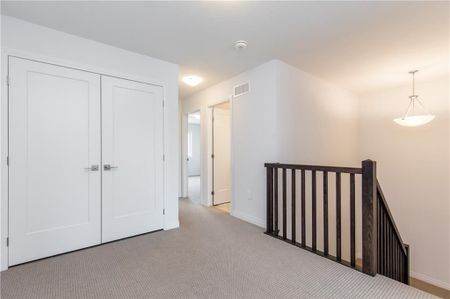 For Lease - 59 Greenwich Avenue, Hamilton, Ontario - Photo 2