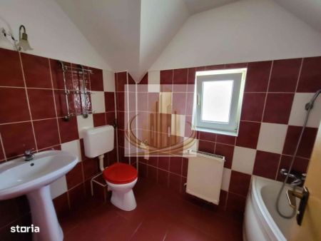 Casă spațioasă, versatilă – ideală pentru firmă sau locuință - Fotografie 4