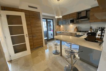 Apartamento T2 para arrendamento sem móveis com piscina nas Laranjeiras, Lisboa