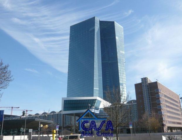 ALLES NEU: Exklusive, hochwertig möblierte Wohnung am EZB Turm - Photo 1