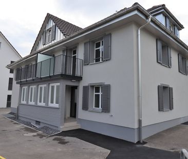 Charmante 3.5-Zimmer-Dachwohnung mit Balkon in Matzingen - Photo 4